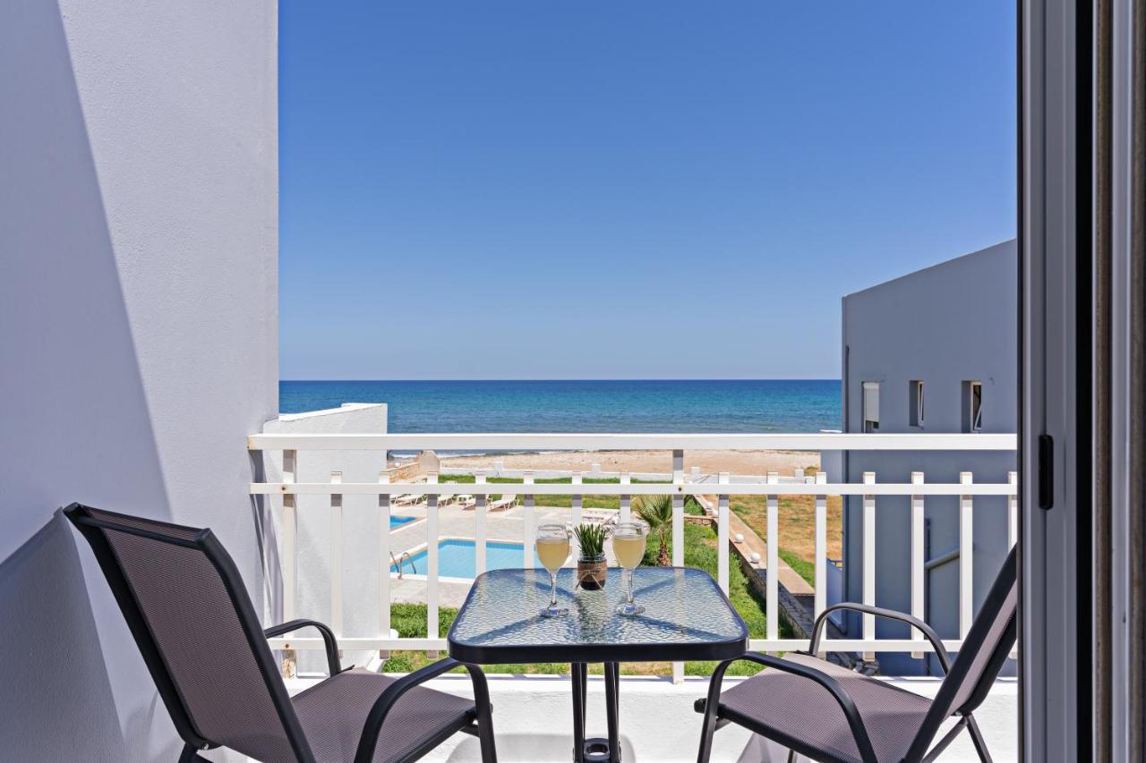 Azure Seaside Apts Magnisía Zewnętrze zdjęcie