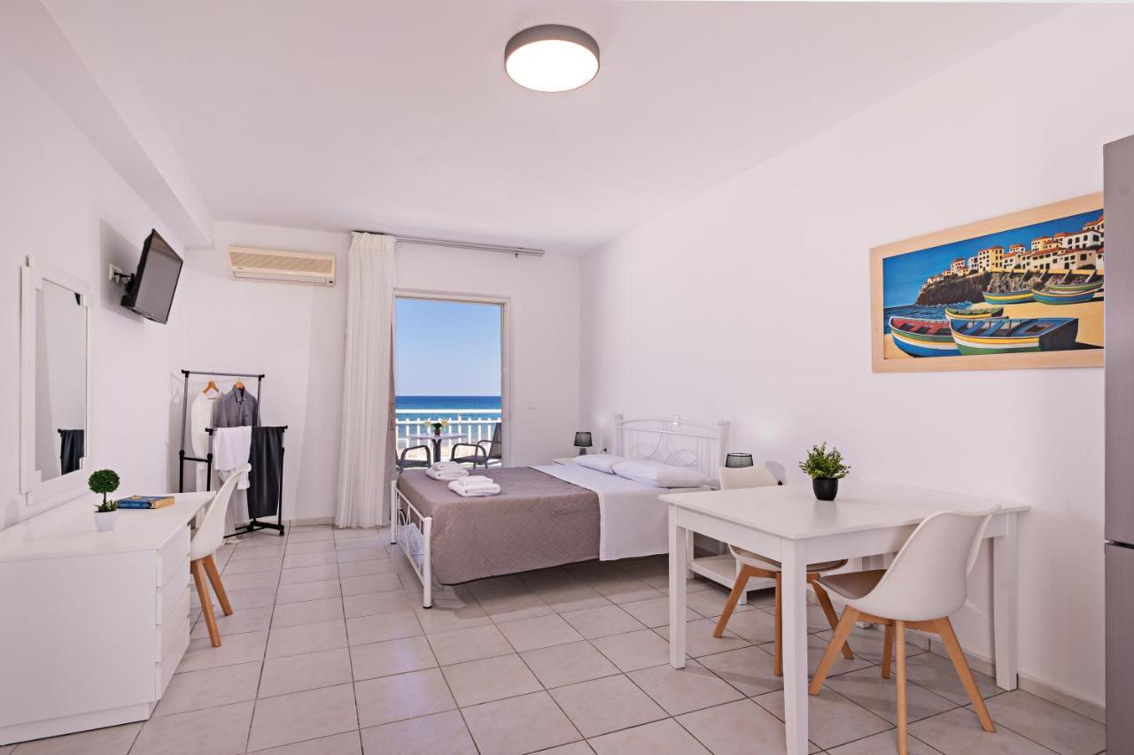 Azure Seaside Apts Magnisía Zewnętrze zdjęcie